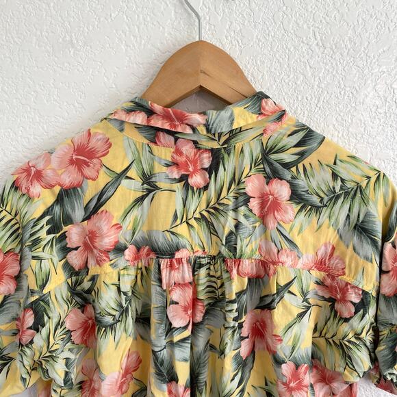 American Eagle Hawaiian Yellow Floral Print Tie-Front Short Sleeve Top‎ - Picture 4 of 8